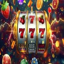 Tabel pembayaran Mega Sevens menunjukkan kombinasi simbol dan nilai pembayaran di platform vip388